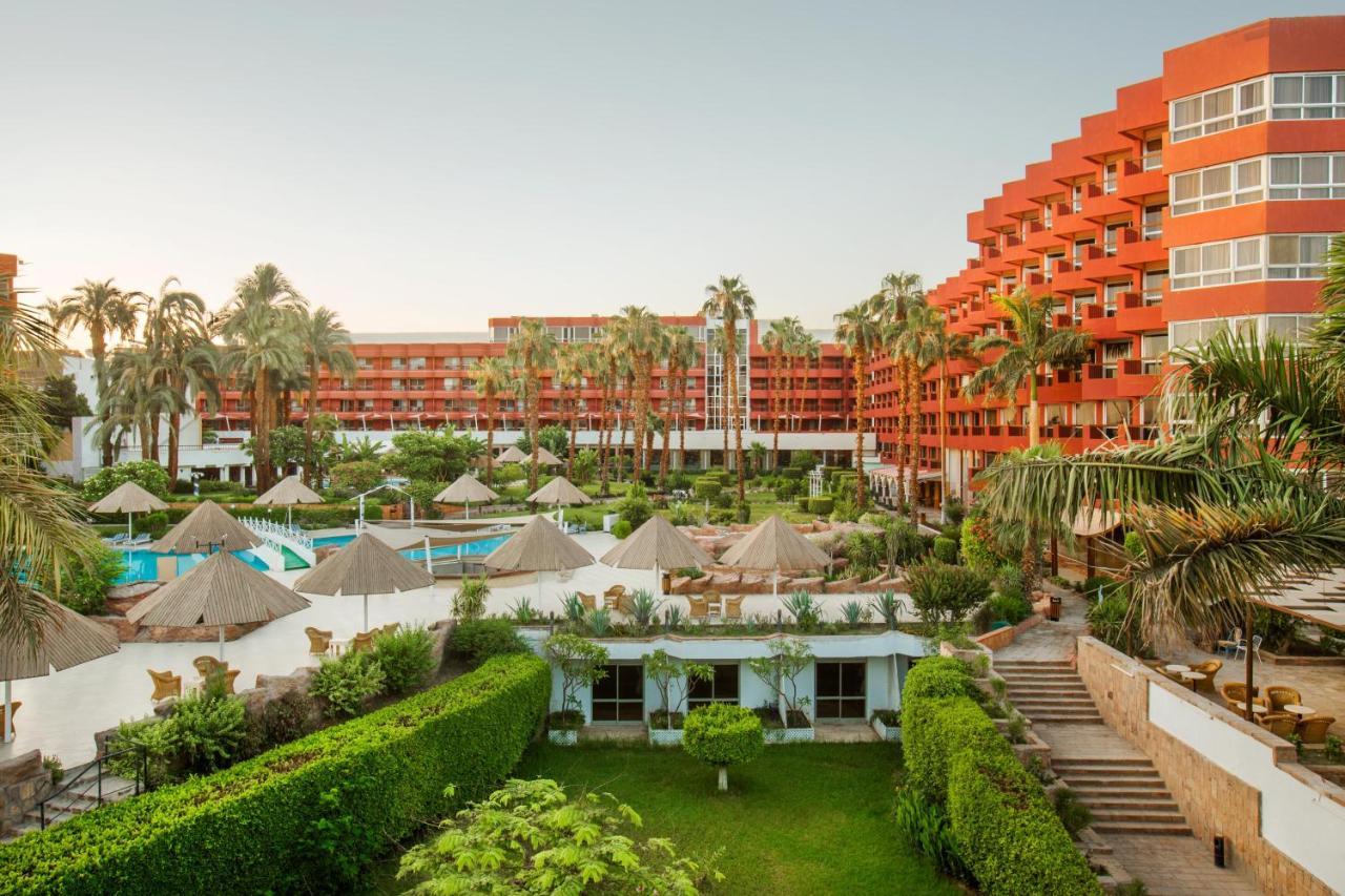 Pyramisa Hotel Luxor Exterior photo